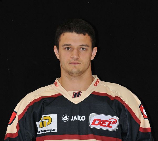 Mannschaft2011   012.jpg - DEL Club Hannover Scorpions Hannover Team 2011-2012 Stefan Daschner Verteidiger Nr. 3
